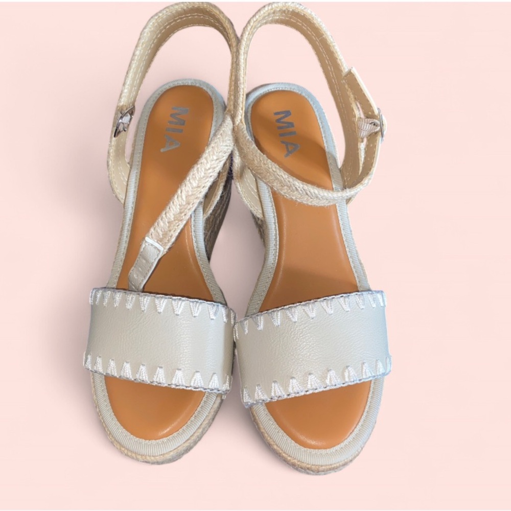 MIA Women's Tan Espadrille Sandals